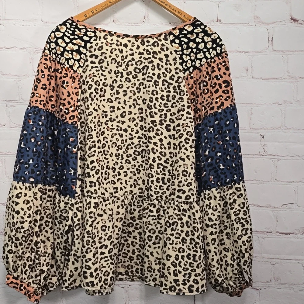 ODDY Multi Color Leopard Sleeve Womens Size M/L - Picture 7 of 9